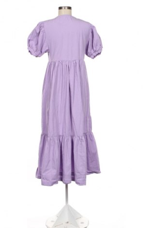 Kleid Edited, Größe M, Farbe Lila, Preis 9,99 €