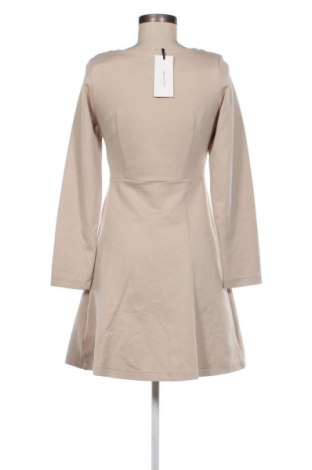 Kleid Emma & Gaia, Größe S, Farbe Beige, Preis 100,99 €