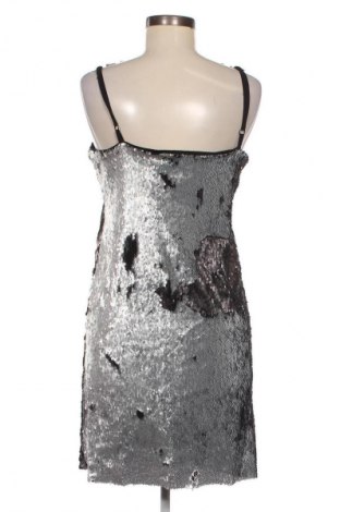 Kleid Fashion, Größe M, Farbe Silber, Preis 17,99 €