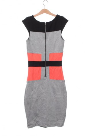 Kleid French Connection, Größe S, Farbe Grau, Preis € 37,99