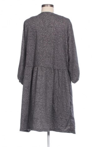 Kleid Janina, Größe XXL, Farbe Grau, Preis 17,99 €