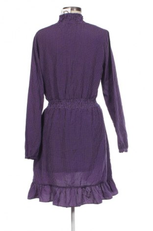 Kleid Lofty Manner, Größe M, Farbe Lila, Preis 7,99 €