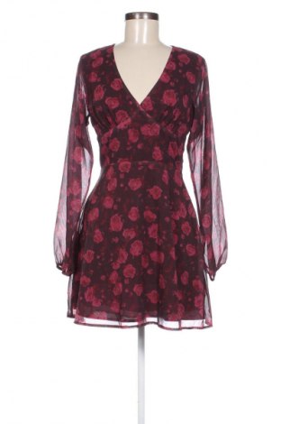 Kleid NA-KD, Größe S, Farbe Mehrfarbig, Preis 13,99 €