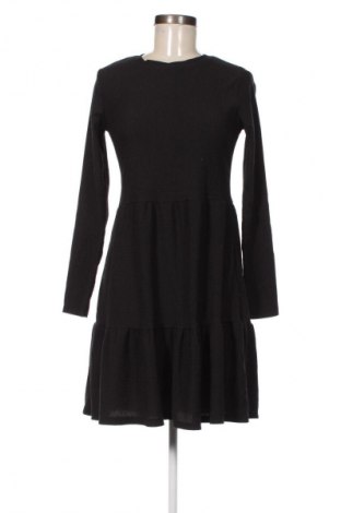 Kleid New Look, Größe S, Farbe Schwarz, Preis 10,29 €