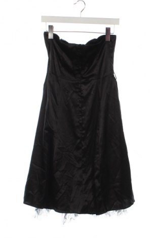 Kleid New Look, Größe M, Farbe Schwarz, Preis 20,99 €