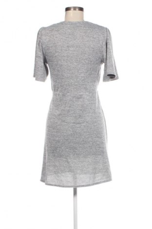 Kleid New Look, Größe M, Farbe Grau, Preis € 8,49