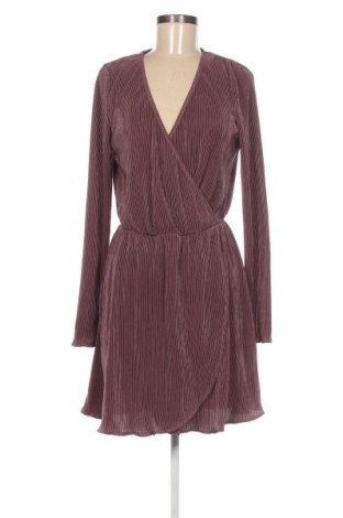 Kleid Nly Trend, Größe L, Farbe Aschrosa, Preis 14,99 €