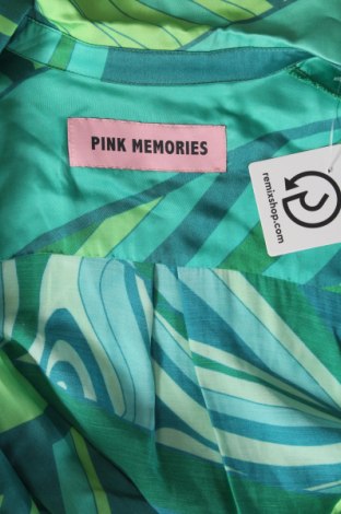 Рокля Pink memories, Размер S, Цвят Многоцветен, Цена 186,99 лв.