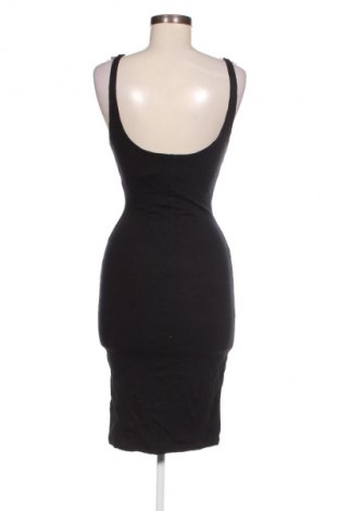 Rochie Pull&Bear, Mărime M, Culoare Negru, Preț 62,99 Lei