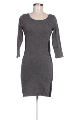 Kleid Reserved, Größe M, Farbe Grau, Preis € 5,49