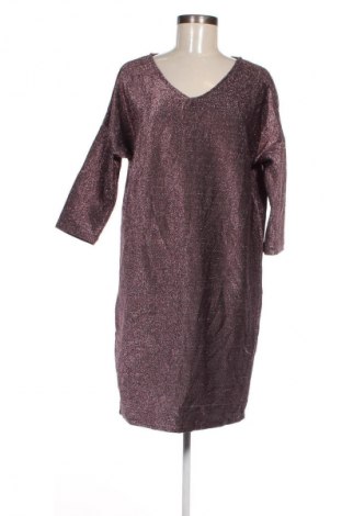 Kleid Saint Tropez, Größe M, Farbe Rosa, Preis 15,49 €