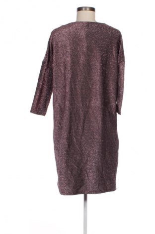 Kleid Saint Tropez, Größe M, Farbe Rosa, Preis 15,49 €