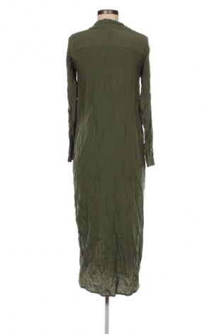 Kleid Sisters Point, Größe S, Farbe Grün, Preis 13,99 €