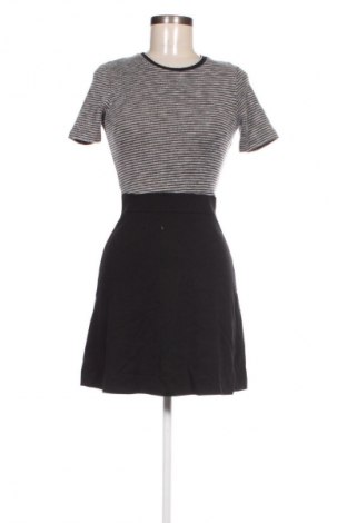 Kleid Stradivarius, Größe S, Farbe Mehrfarbig, Preis 10,49 €