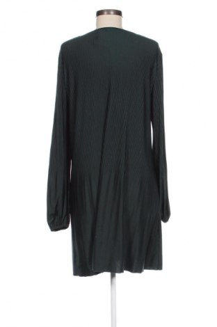 Kleid Stradivarius, Größe L, Farbe Grün, Preis € 9,49