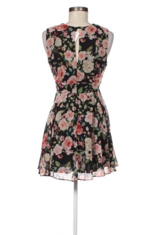 Rochie TFNC London, Mărime S, Culoare Multicolor, Preț 157,99 Lei