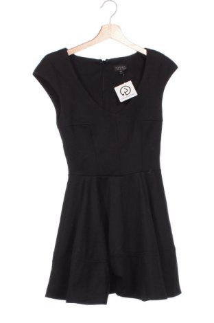 Kleid Topshop, Größe S, Farbe Schwarz, Preis 22,49 €