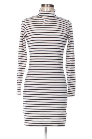 Kleid Vero Moda, Größe M, Farbe Mehrfarbig, Preis 13,81 €