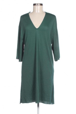 Kleid Zara Trafaluc, Größe M, Farbe Grün, Preis 15,99 €