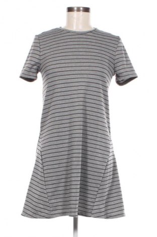 Kleid Zara Trafaluc, Größe M, Farbe Grau, Preis € 15,99