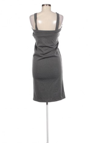 Latzkleid, Größe M, Farbe Grau, Preis 6,99 €