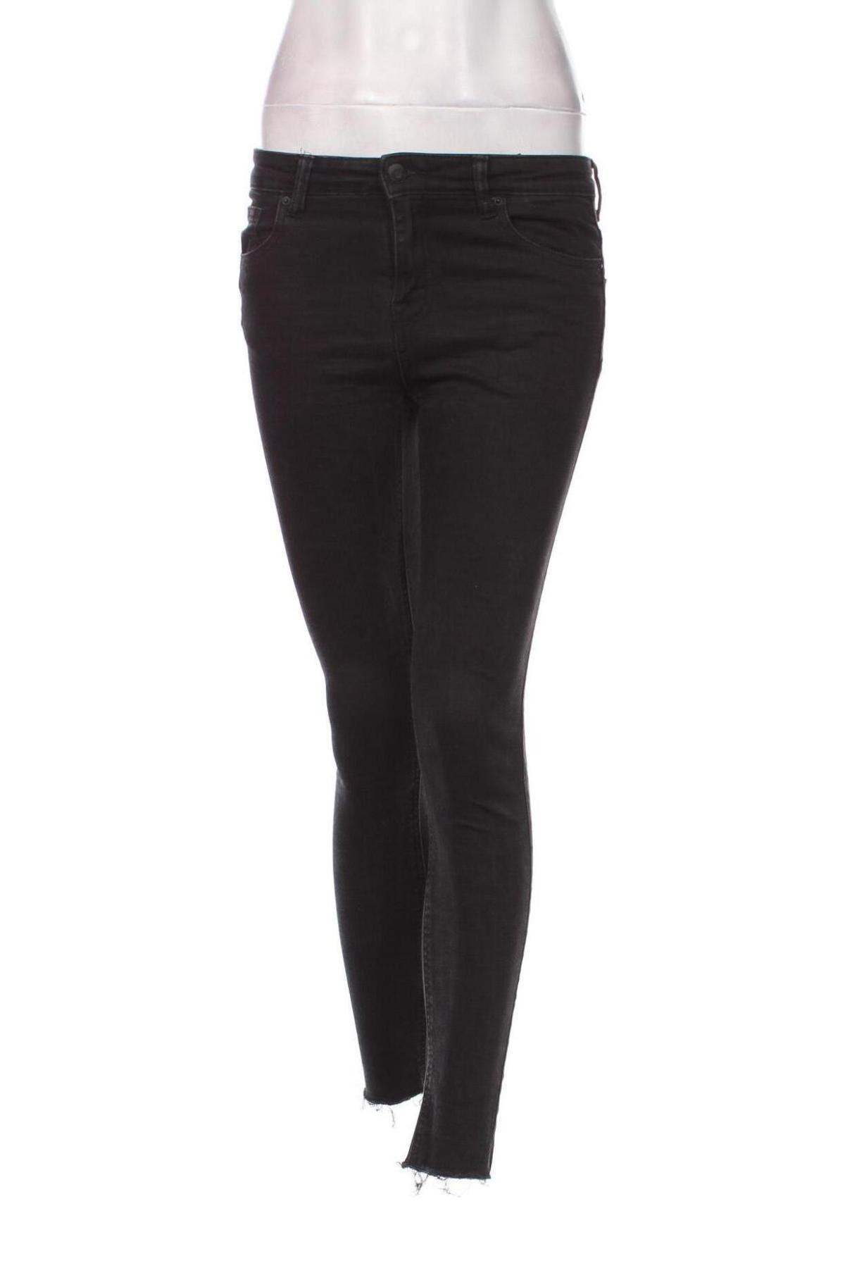 Damen Jeans Bershka, Größe S, Farbe Schwarz, Preis 7,49 €