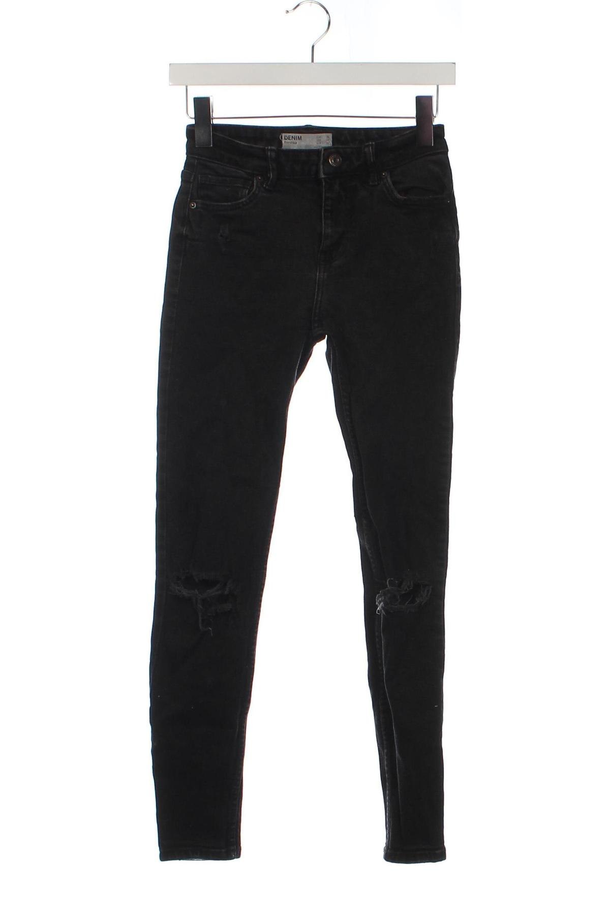 Damskie jeansy Bershka, Rozmiar XS, Kolor Czarny, Cena 37,99 zł