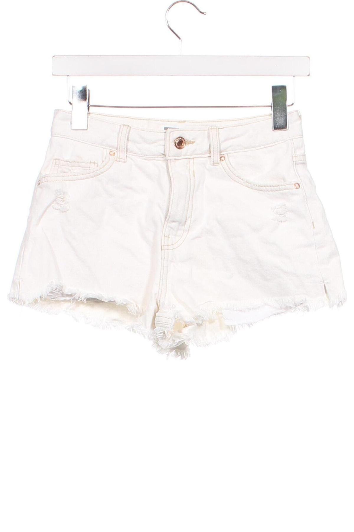 Damen Shorts Bershka, Größe XS, Farbe Weiß, Preis € 8,49