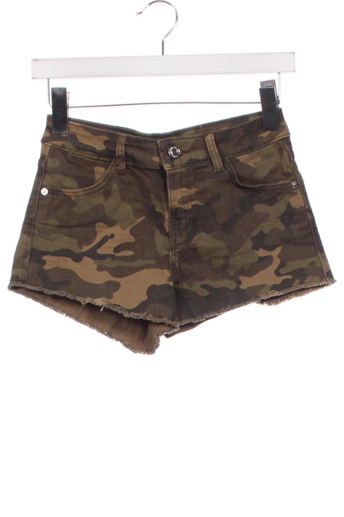 Damen Shorts Bershka, Größe S, Farbe Mehrfarbig, Preis € 8,99