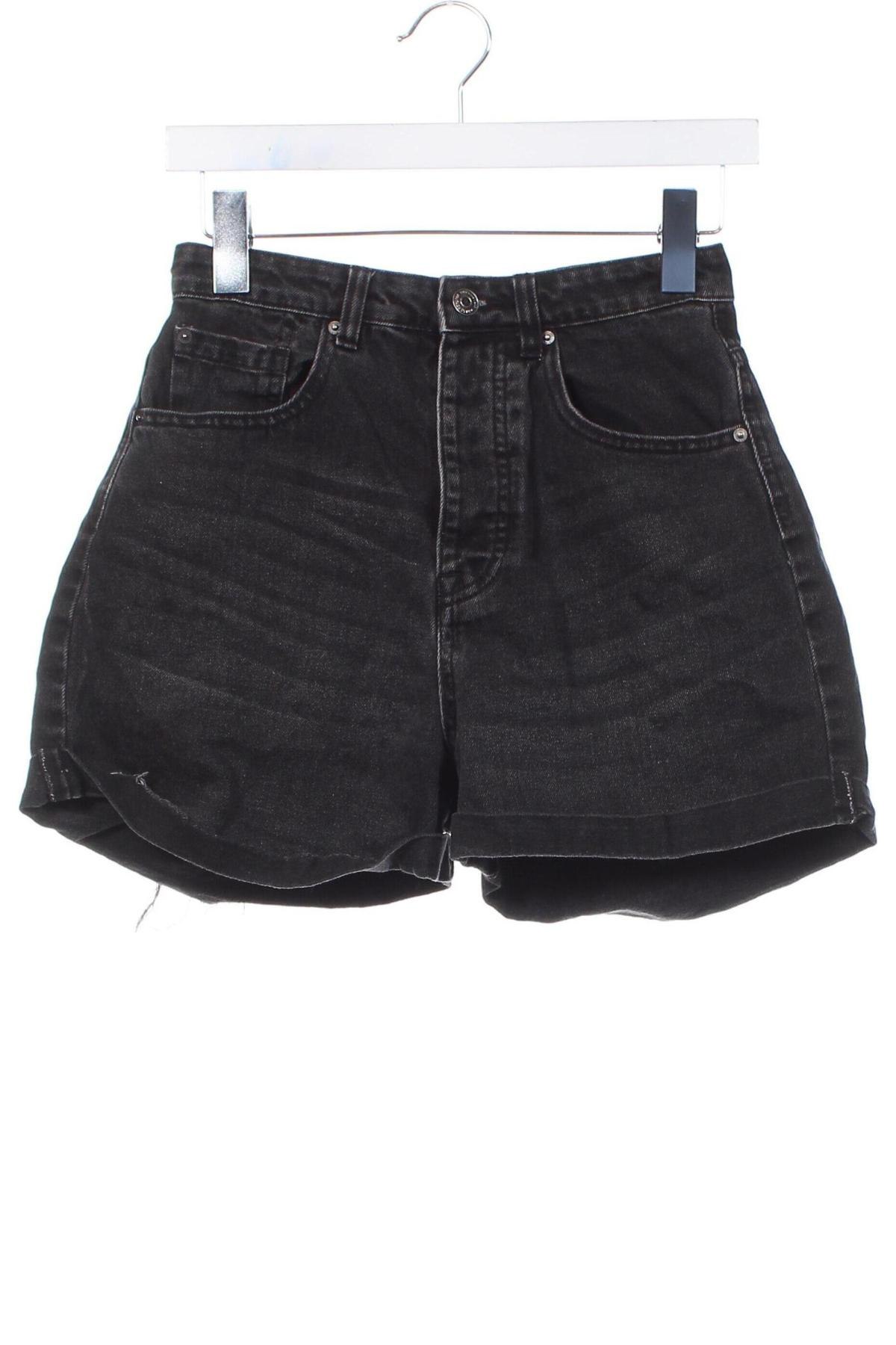 Damen Shorts Stradivarius, Größe XS, Farbe Schwarz, Preis 9,79 €