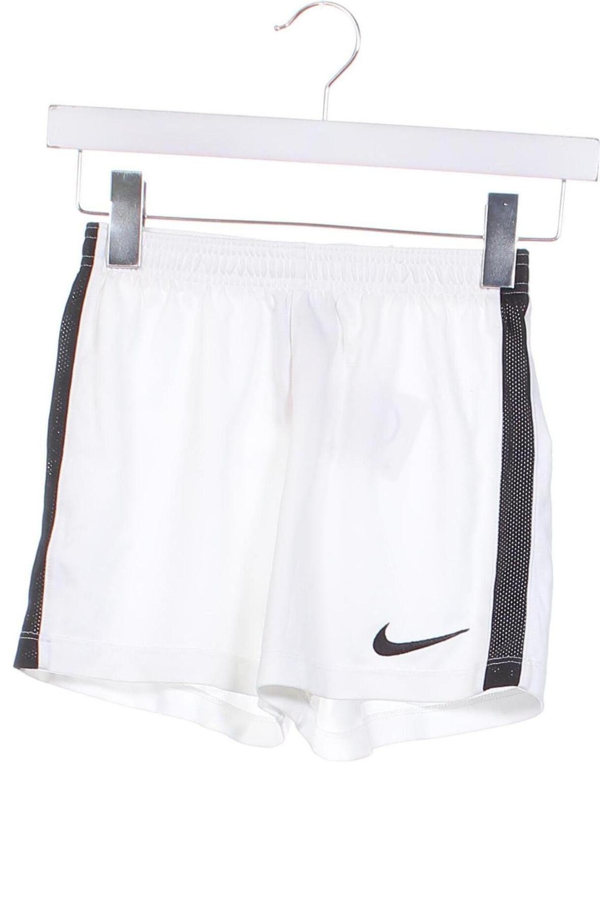 Παιδικό κοντό παντελόνι Nike, Μέγεθος 8-9y/ 134-140 εκ., Χρώμα Λευκό, Τιμή 10,49 €