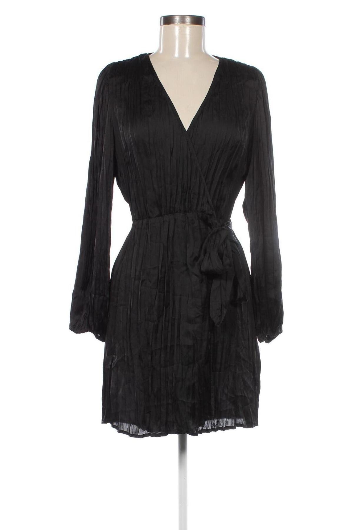 Rochie H&M, Mărime S, Culoare Negru, Preț 43,99 Lei