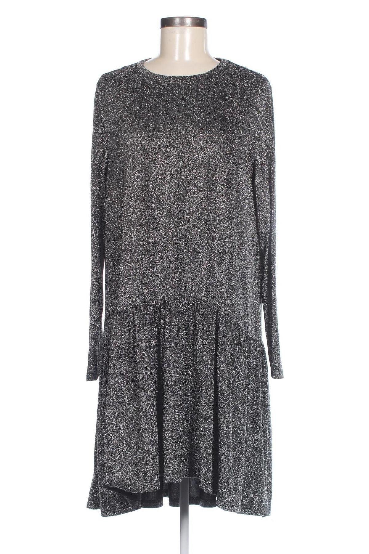 Kleid Ichi, Größe M, Farbe Silber, Preis € 6,49