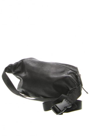 Geantă de brâu Kendall & Kylie, Culoare Negru, Preț 141,99 Lei