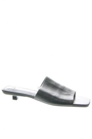 Papuci H&M, Mărime 40, Culoare Negru, Preț 160,99 Lei
