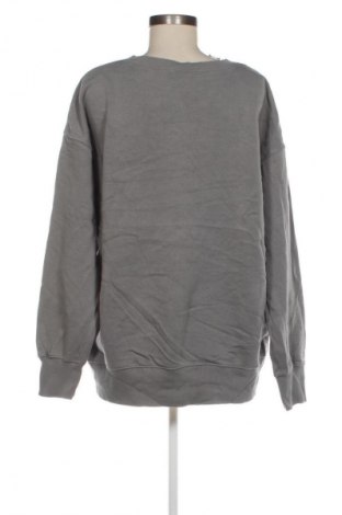Dámská halenka Nike, Velikost M, Barva Šedá, Cena  1 099,00 Kč