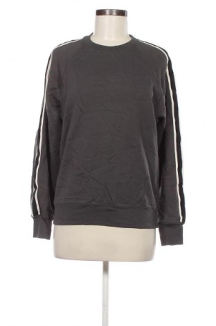 Дамска блуза Uniqlo, Размер S, Цвят Сив, Цена 34,99 лв.