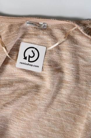 Дамска жилетка Bershka, Размер S, Цвят Бежов, Цена 20,99 лв.