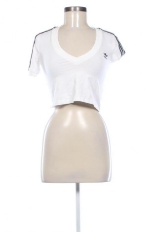 Дамска тениска Adidas Originals, Размер XXS, Цвят Многоцветен, Цена 27,99 лв.
