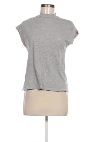 Damen T-Shirt Cropp, Größe XS, Farbe Grau, Preis € 3,99