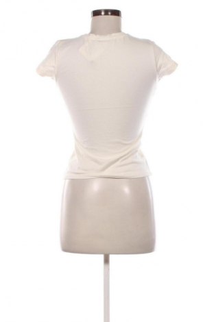 Дамска тениска Guess, Размер XS, Цвят Екрю, Цена 32,00 лв.