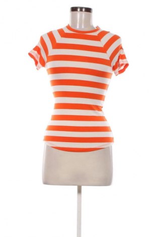Γυναικείο t-shirt Mango, Μέγεθος XS, Χρώμα Πολύχρωμο, Τιμή 5,99 €