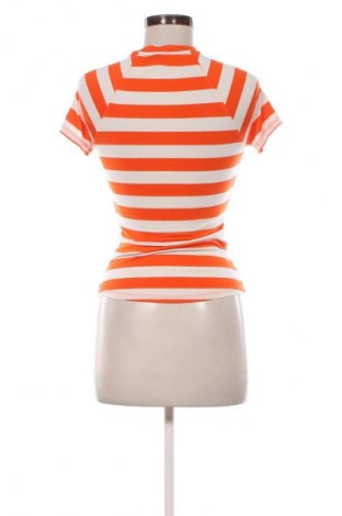 Γυναικείο t-shirt Mango, Μέγεθος XS, Χρώμα Πολύχρωμο, Τιμή 5,99 €