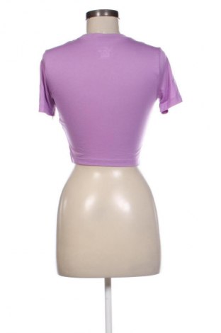 Damen T-Shirt Nike, Größe XS, Farbe Lila, Preis 23,44 €