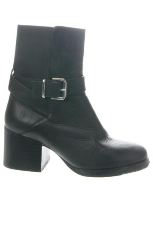 Damen Stiefeletten COS, Größe 37, Farbe Schwarz, Preis 158,20 €