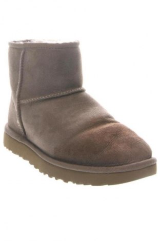 Дамски боти UGG Australia, Размер 38, Цвят Кафяв, Цена 104,99 лв.