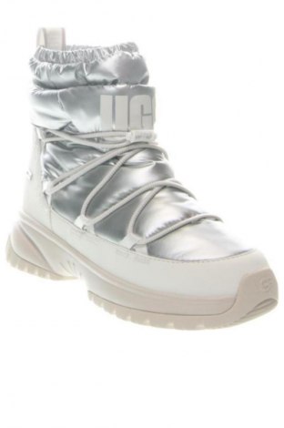 Botine de damă UGG Australia, Mărime 38, Culoare Argintiu, Preț 1.024,99 Lei