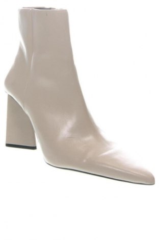 Botine de damă Zara, Mărime 41, Culoare Ecru, Preț 113,99 Lei