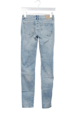 Dámske džínsy  Bershka, Veľkosť XS, Farba Modrá, Cena  9,95 €