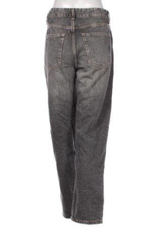 Dámske džínsy  Bershka, Veľkosť M, Farba Sivá, Cena  26,95 €